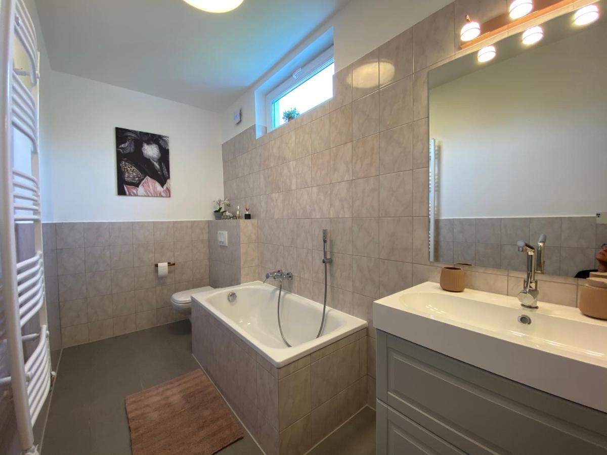 Spirit Homes Apartments Oroshaza Luaran gambar