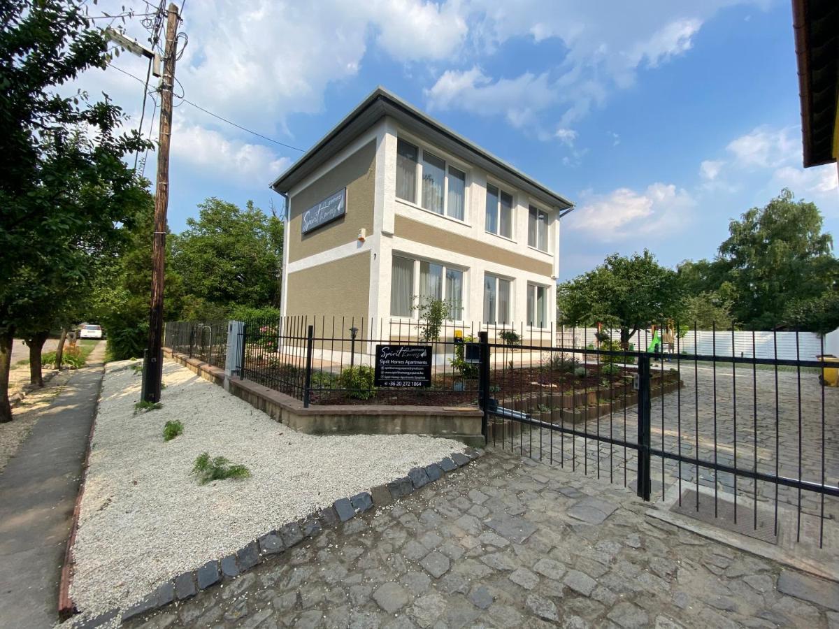 Spirit Homes Apartments Oroshaza Luaran gambar