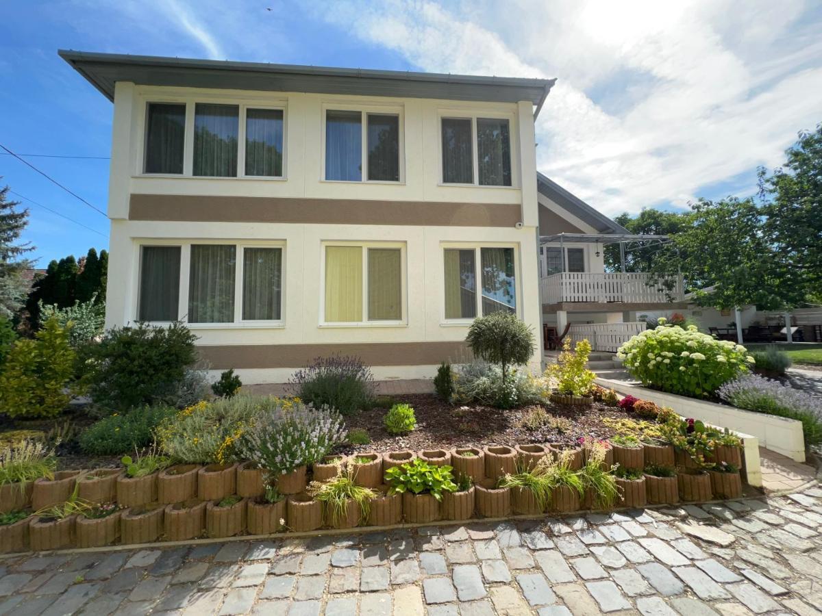 Spirit Homes Apartments Oroshaza Luaran gambar