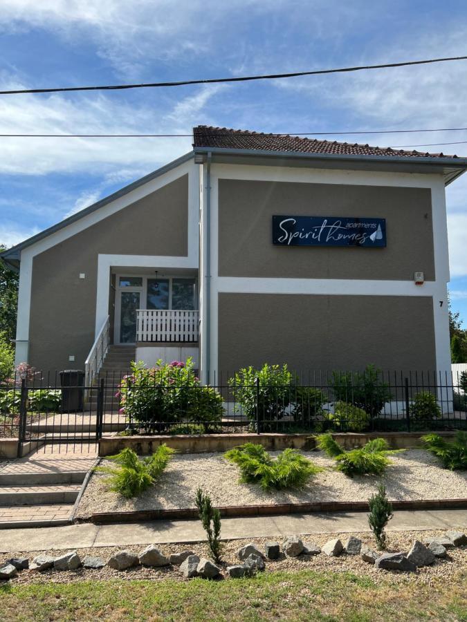 Spirit Homes Apartments Oroshaza Luaran gambar